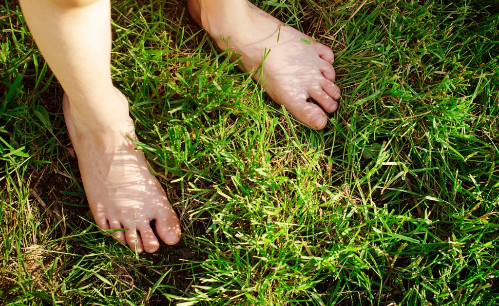 What is an earthing mat?